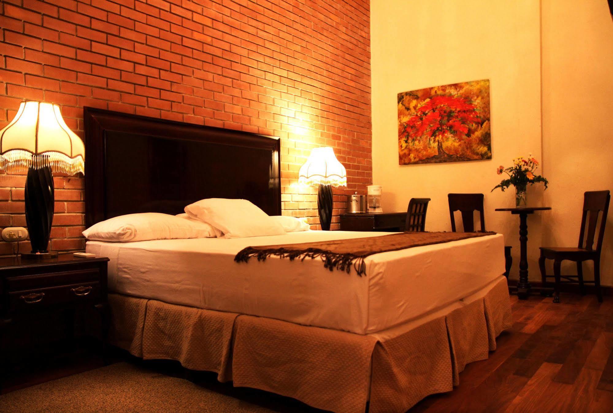 Hotel Los Altos Estelí Extérieur photo