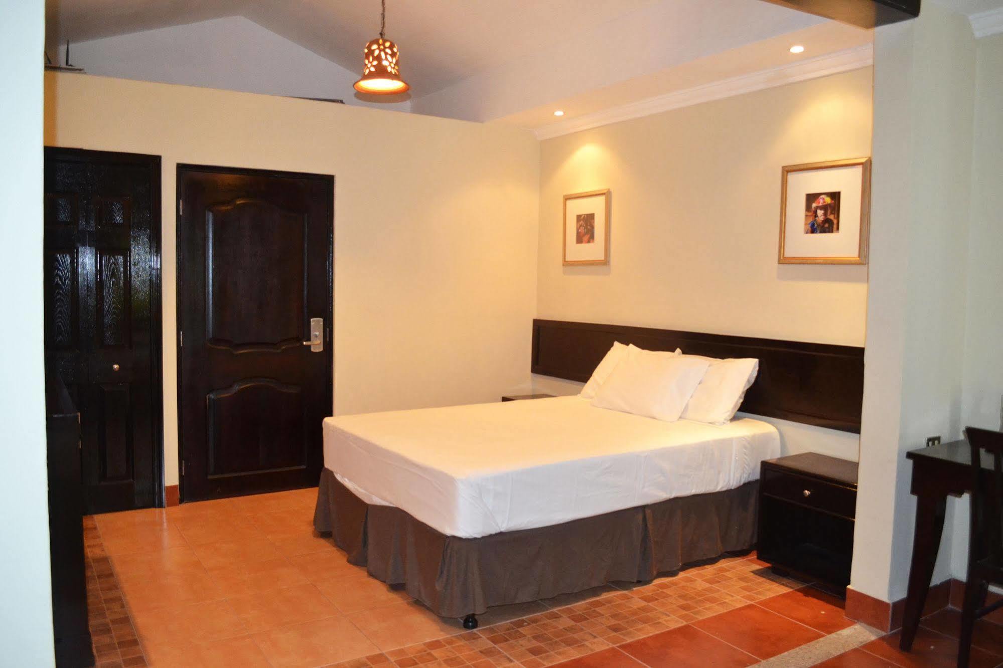 Hotel Los Altos Estelí Extérieur photo
