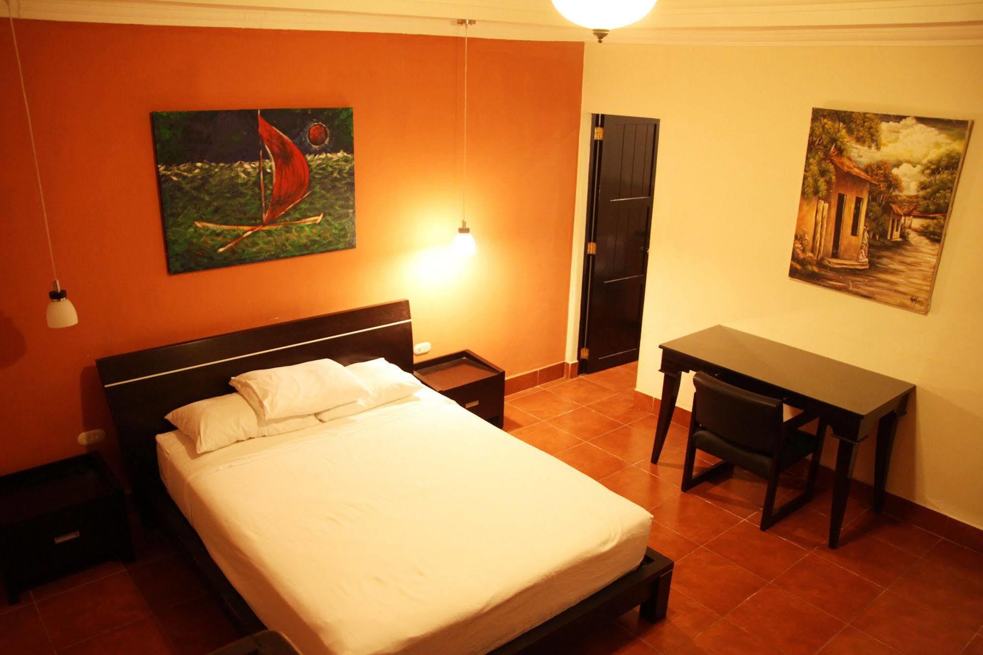 Hotel Los Altos Estelí Extérieur photo