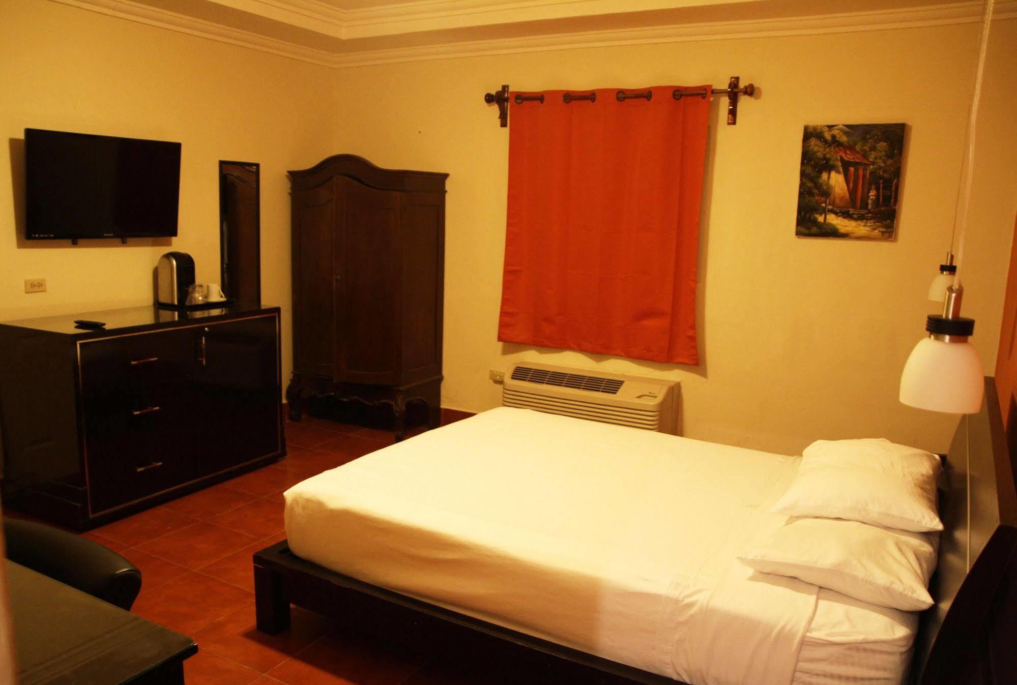 Hotel Los Altos Estelí Extérieur photo