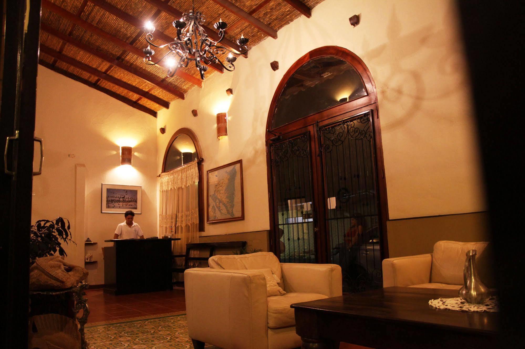 Hotel Los Altos Estelí Extérieur photo
